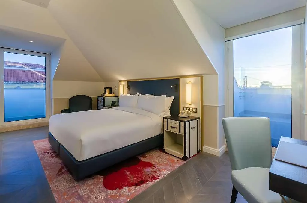 The Emerald House Lisbon - Curio Collection By Hilton