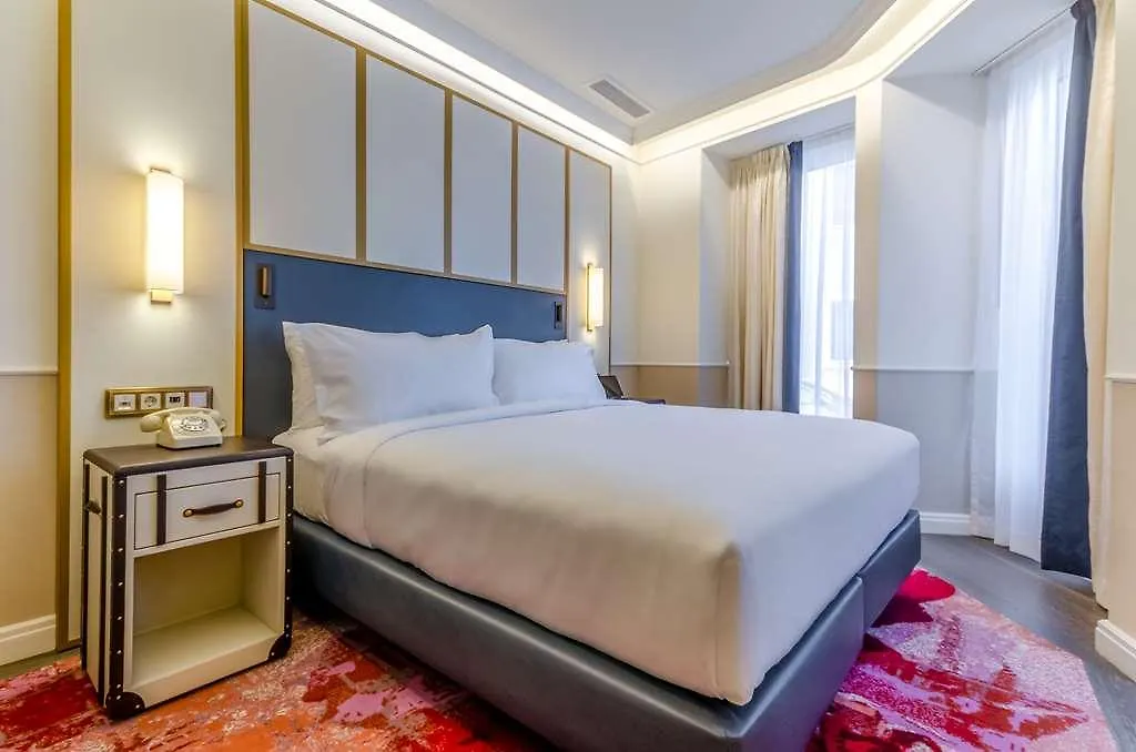 The Emerald House Lisbon - Curio Collection By Hilton Hotel