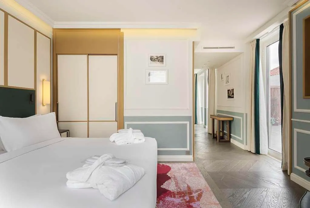 The Emerald House Lisbon - Curio Collection By Hilton Hotel