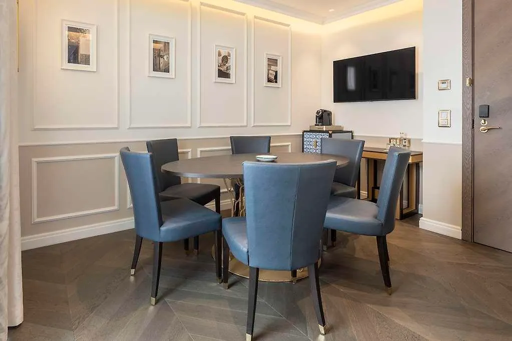 The Emerald House Lisbon - Curio Collection By Hilton