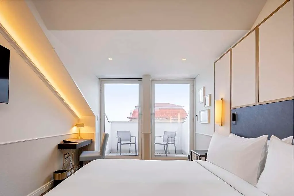 The Emerald House Lisbon - Curio Collection By Hilton