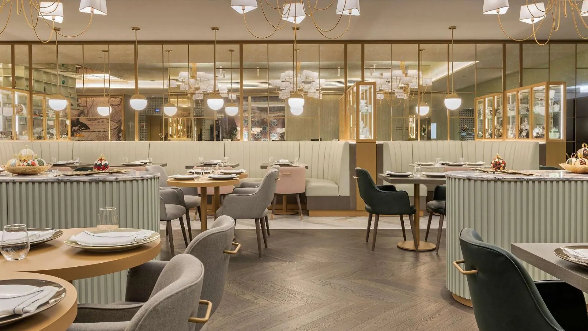 The Emerald House Lisbon - Curio Collection By Hilton 4*,  Portugal