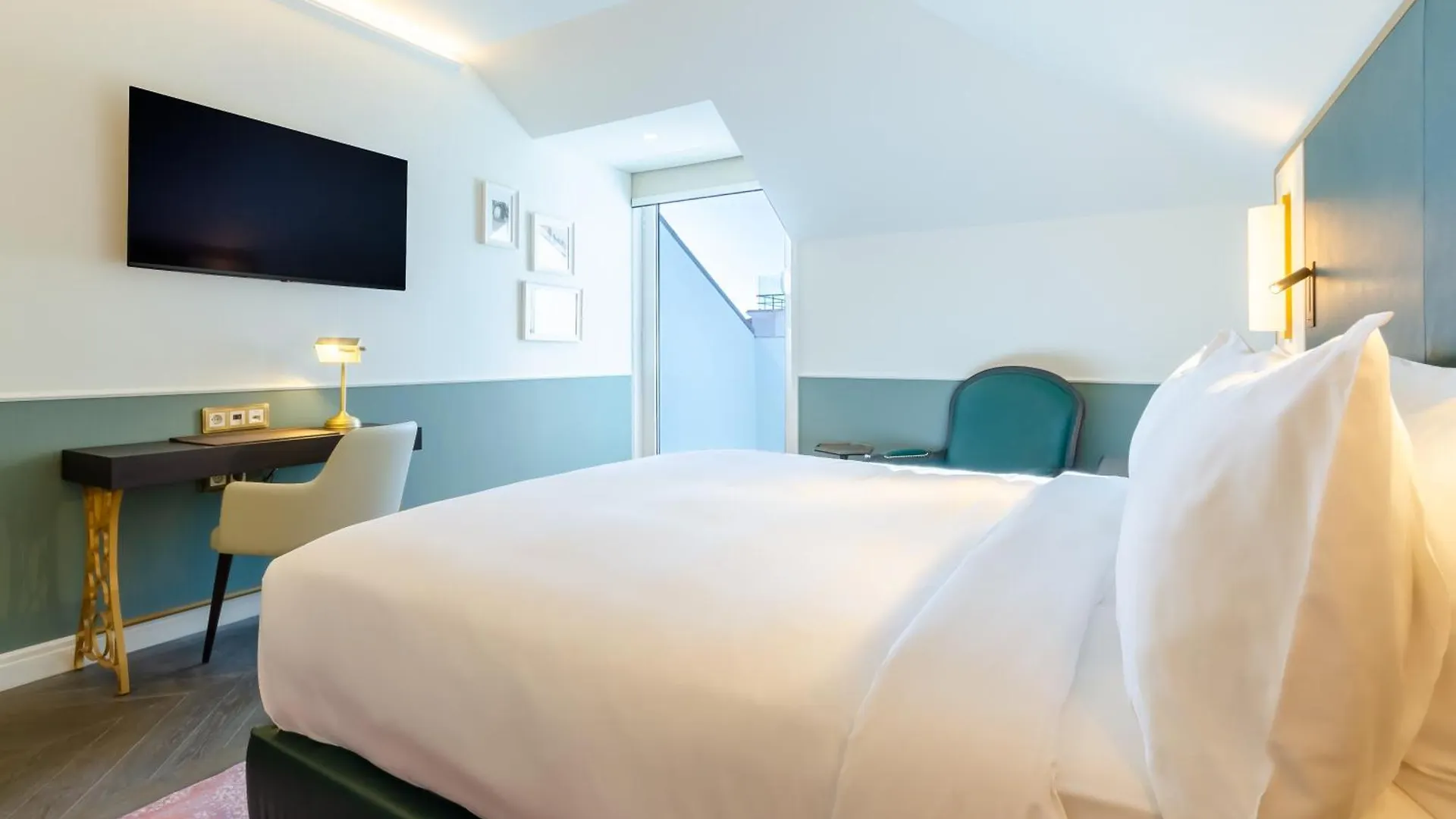 Hotel The Emerald House Lisbon - Curio Collection By Hilton