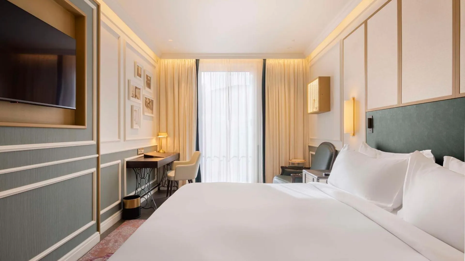 The Emerald House Lisbon - Curio Collection By Hilton Hotel