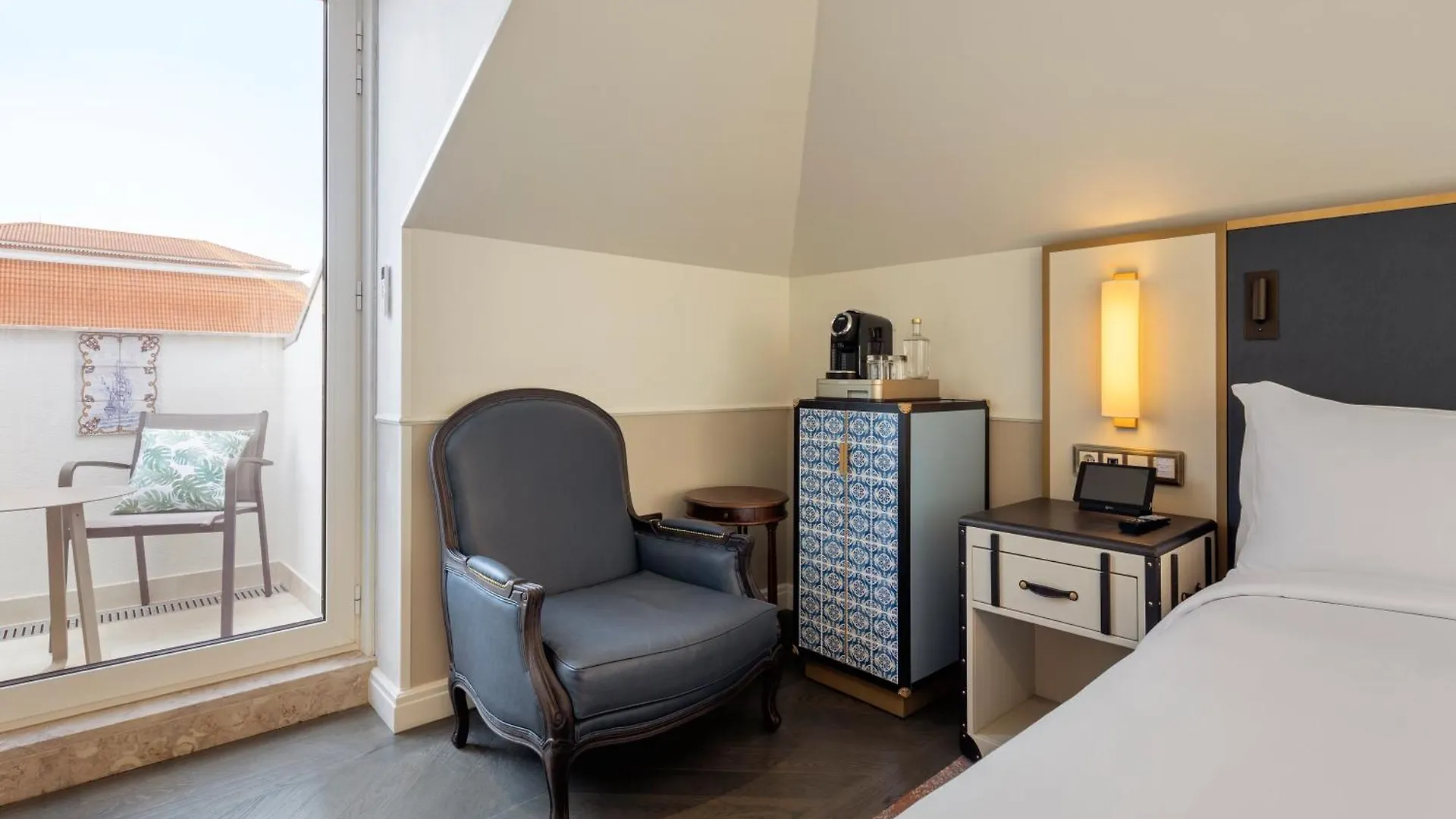 The Emerald House Lisbon - Curio Collection By Hilton 4*,  葡萄牙